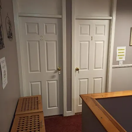 The Ferry Boat בית הארחה 3*