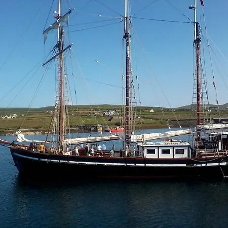בית הארחה The Ferry Boat