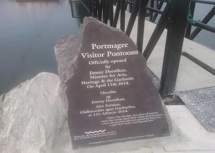 ザ フェリー ボート ゲストハウス