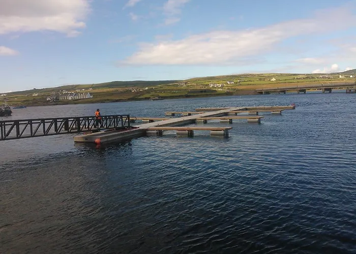 ザ フェリー ボート ゲストハウス