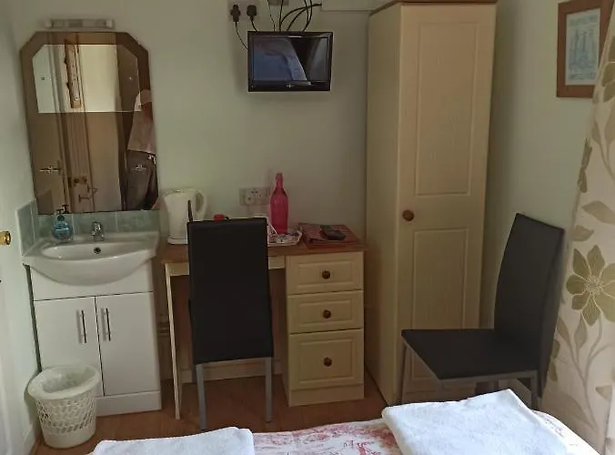 ザ フェリー ボート ゲストハウス